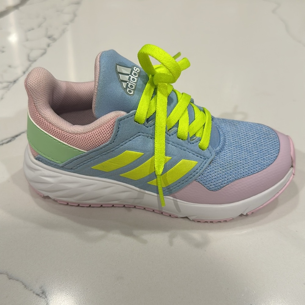 NWT Adidas Toddler Girls Size 3 Sneakers